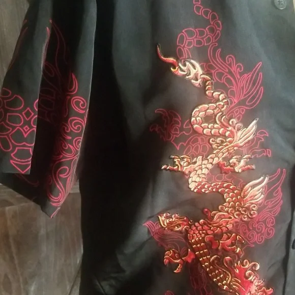 Silver Point-Retro Dragon Button Up Shirt-Size Medium - Picture 4 of 12